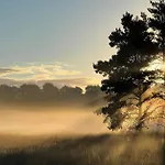 Дом отдыха In Veluwe Near Nature Park Вортхёйзен
