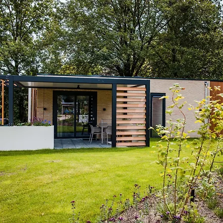 Lovely In With Garden *